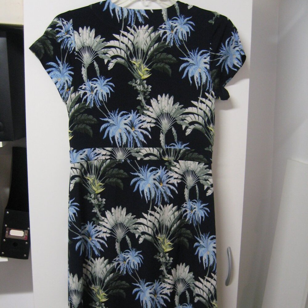 Tommy Bahama NWT Carmela Palisade Palms Navy Print Dress Size M - Picture 2 of 3